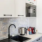 Bisuite نابولي